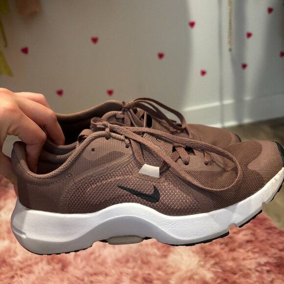 Nike Runner Shoes size 6 - Picture 2 of 4